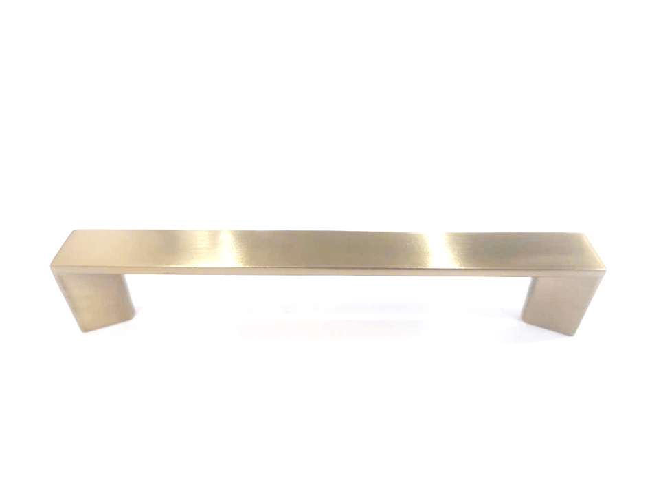 Tay nắm cạnh tam giác nhỏ 135 TD 727